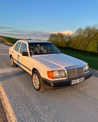 Mercedes-Benz Klasa E cena 11500 przebieg: 348920, rok produkcji 1988 z Olecko małe 497